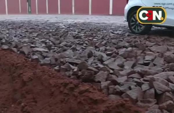 Casas afectadas por trabajos de asfaltado - C9N