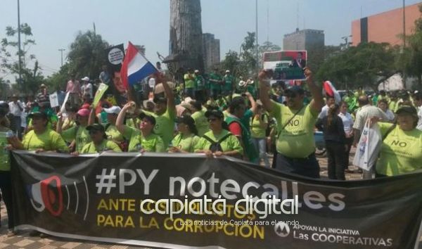 Hacienda posterga vigencia del IVA a las cooperativas hasta el 2016
