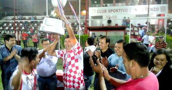 El nuevo campeón de la LSLF: 13 de Junio de Calle'i