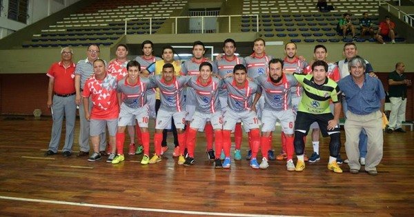 La Selección empató en su debut