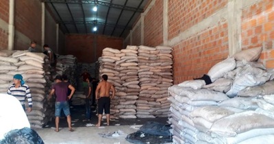 Decomisan 5.200 bolsas de azúcar de contrabando
