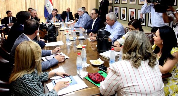 Comisión evaluará críticas y supuesta invalidez de terna - Política - ABC Color