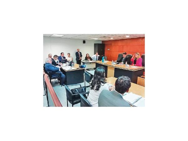 Juez con dengue y paran juicio a Camilo