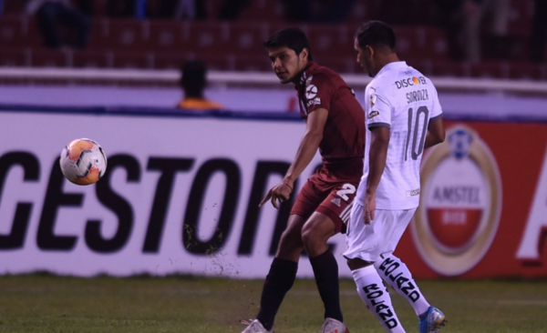 HOY / Liga le pega un baile a los suplentes de River en Quito