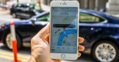 La paradoja de Uber: cómo la aplicación libera y encadena a sus conductores en la "economía colaborativa"