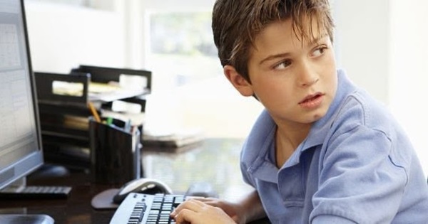 Top cinco de los riesgos para niños en redes sociales