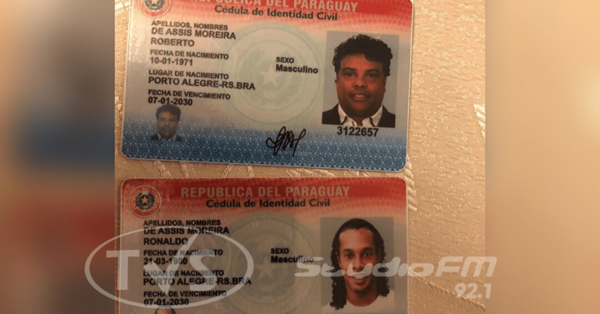 Fiscales investigan documentos y pasaportes de jugador brasileño «Ronaldinho»