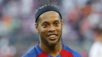 Fiscal asegura que el pasaporte de Ronaldinho pertenece a otra persona