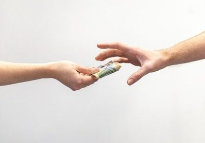 Al que debe por prestación alimentaria bloquearán créditos, registro de conducción, derecho a vender y otras penas - ADN Paraguayo