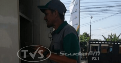 Escracho a playero por silbarle y se armó polémica