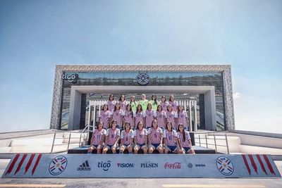 Las chicas de la Sele Sub 20 debutan hoy - Fútbol - ABC Color