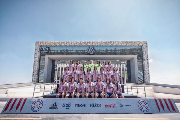 Las chicas de la Sele Sub 20 debutan hoy - Fútbol - ABC Color