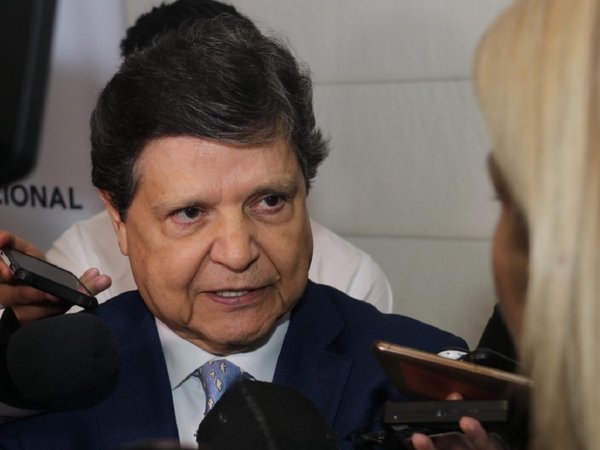 Caso Ronaldinho: Ministro anuncia intervención de Migraciones