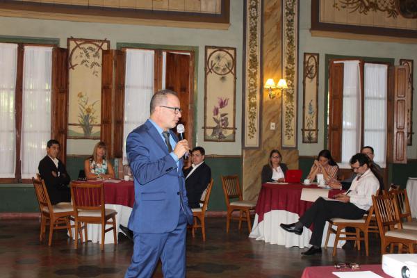 Capacitaron a funcionarios encargados de Unidades de Transparencia y Anticorrupción | .::Agencia IP::.