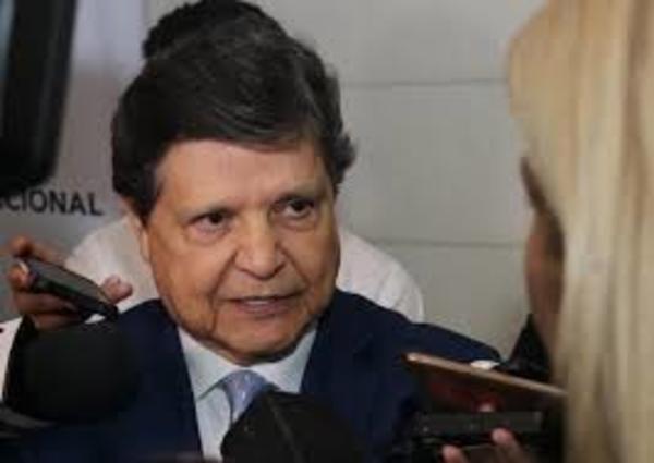 Caso Ronaldinho: Ministro anuncia intervención de Migraciones
