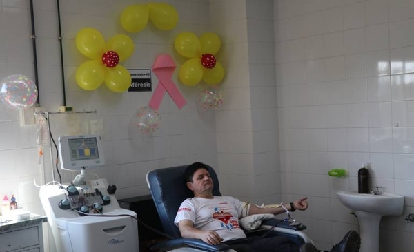 HOY / Déficit de donantes de plaquetas para pacientes con leucemia: en Clínicas necesitan cubrir 80 volúmenes diarios