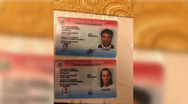 Ronaldinho está “shockeado” y contará quién le dio el pasaporte