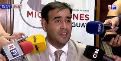 Director de Migraciones renuncia tras escándalo sobre documentos de Ronaldinho | Noticias Paraguay