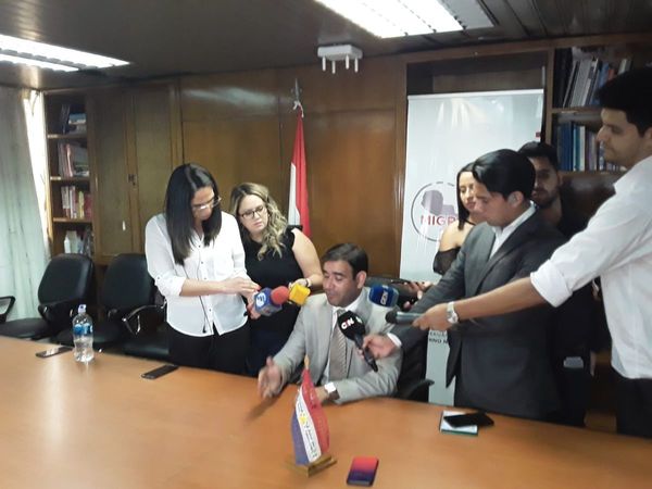 Director de Migraciones renuncia por “falta de apoyo”