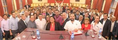 Cartes sobre la unidad: “No se apuren por las fotos, esto es histórico” - ADN Paraguayo
