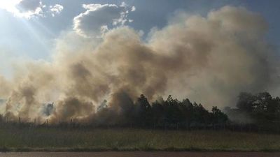 Municipalidad advierte multas por quema de residuos en Asunción
