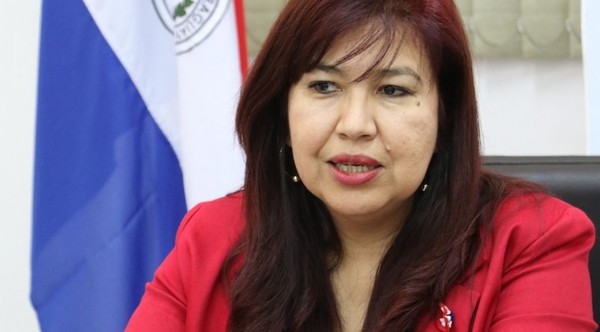 Zully Vera consigue una aplastante victoria y es la primer mujer al frente de la UNA - Informate Paraguay