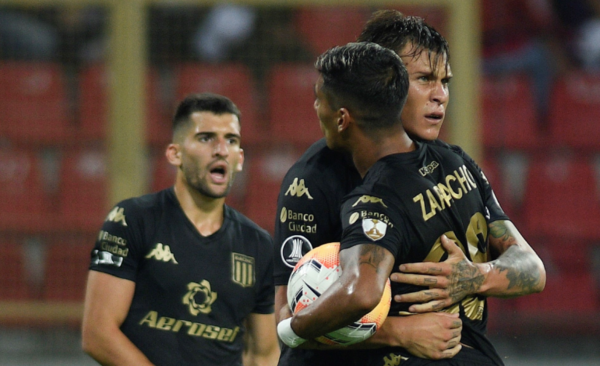 HOY / Racing Club y Nacional pegan primero en el Grupo F