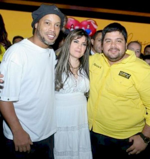 Fundación que trajo a Ronaldinho no está registrada en Seprelad  - Nacionales - ABC Color
