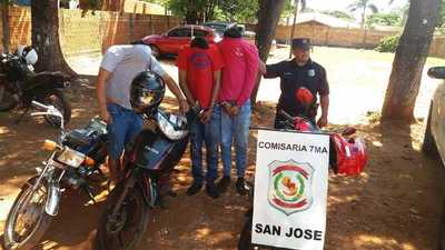 Cae gavilla especializada en robar biciclos y recuperan dos motocicletas