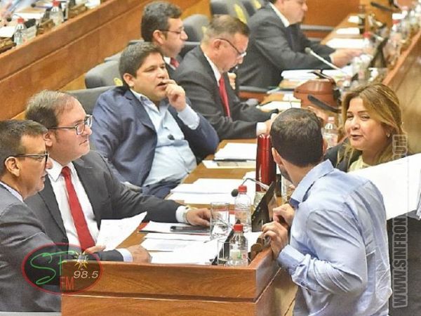 Diputados: Forman comisiones especiales para intervenciones