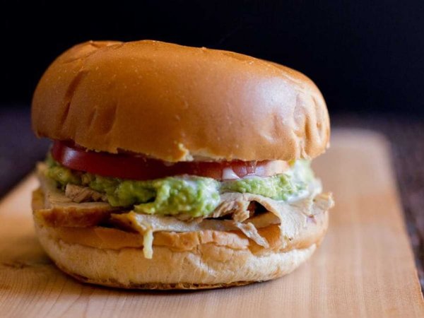 Asaltantes le robaron sus lomitos: "Por lo visto tenían mucha hambre"