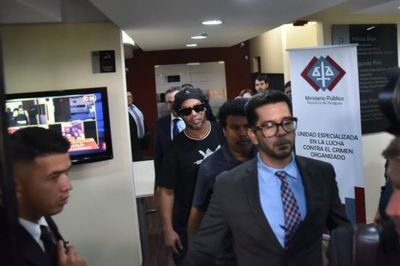 Tres imputados en el caso de Ronaldinho
