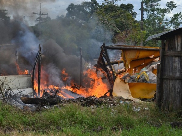 Activan plan de contingencia para incendios en vertederos clandestinos