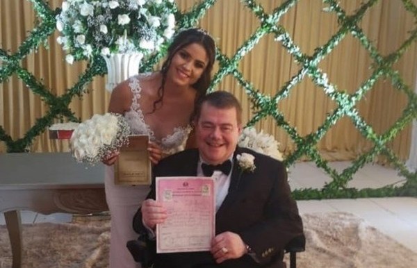 La acusó de robarle más de 2.000 millones, ahora retiró la denuncia: Friedmann (padre) y su joven esposa “se arreglaron” - ADN Paraguayo
