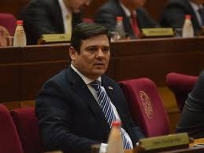 HOY / Senador Enrique Salyn Buzarquis presentó un proyecto que modifica la Ley Penitenciaria