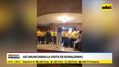 Así anunciaban la visita de Ronaldinho - ABC Noticias - ABC Color