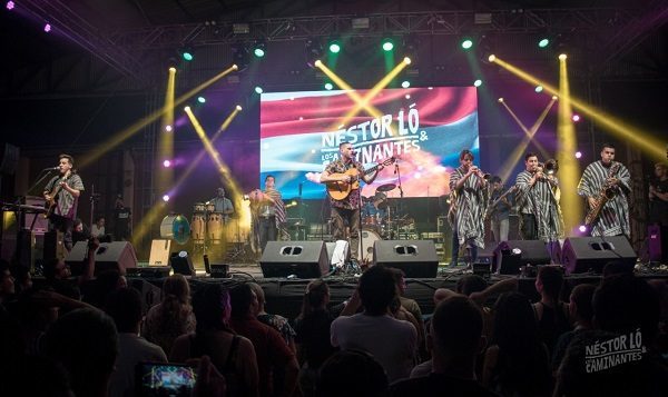 Néstor Ló y los Caminantes se presentan en el festival del Ñandutí