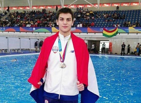 Matheo Mateos pulverizó el récord nacional de 800 metros libre