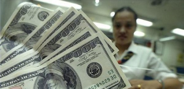 EL DÓLAR SE INQUIETA Y SUBE, MIENTRAS EL REAL SE SIGUE DEPRECIANDO
