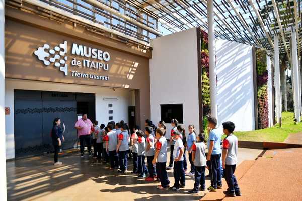 Complejo Turístico Itaipú registró más de 57.000 visitantes en febrero