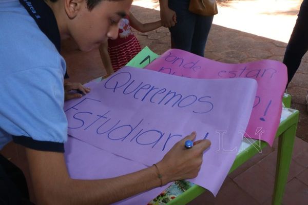 Unos 500 alumnos están sin maestros en escuela de CDE