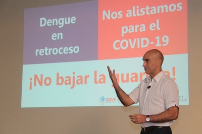 Casos de dengue van en descenso