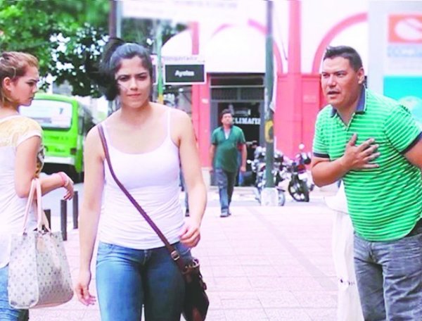 DENUNCIA POR SILBIDO Y ACOSO REFLOTÓ MULTA A PIROPEADORES