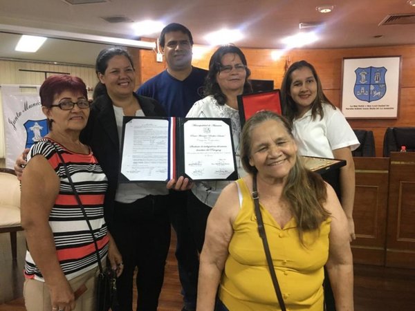 Trabajadoras domésticas recibieron el "Premio Serafina Dávalos"
