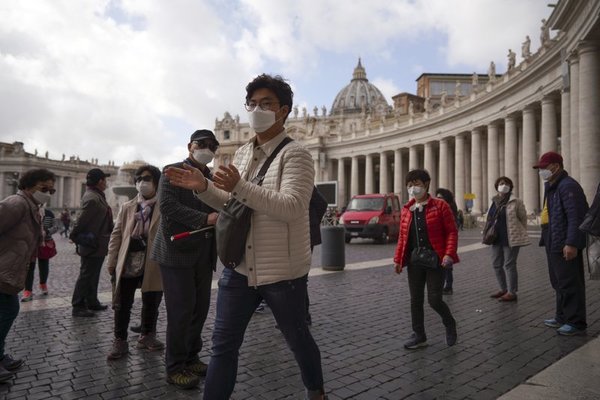 Vaticano confirma primer caso de virus dentro de sus muros