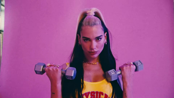 Ponete en forma con Dua Lipa y el nuevo videoclip de su single “Physical”