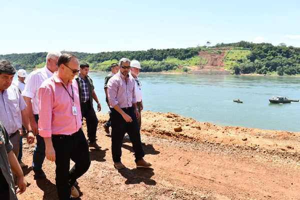 Presidente visita zona de obra del Puente de la Integración - Noticde.com