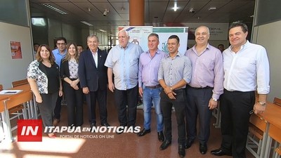 RECEPCIONAN 2.000 MOBILIARIOS PEDAGÓGICOS PARA ESCUELAS DE ITAPÚA