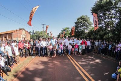Presidente Abdo se queja de las “divisiones estériles” en su visita en Alto Paraná  - ABC en el Este - ABC Color