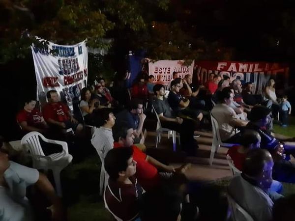 Juntan firmas para modificar el estatuto del Ciclón - Cerro Porteño - ABC Color